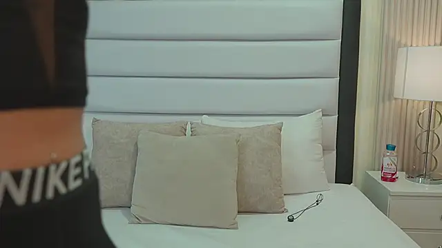 VioletSweetts online show from 06.19.26