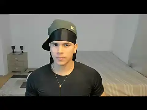 Snapshot of sant_wahlberg chatting on 05.16.26 sant wahlberg online show from 05.16.26
