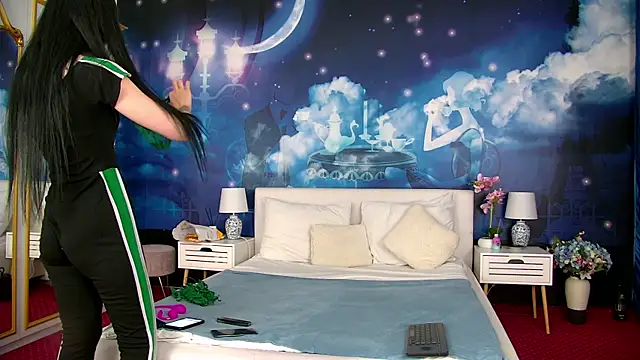 Snapshot of AnnabelRite chatting on 05.26.26 AnnabelRite online show from 05.26.26