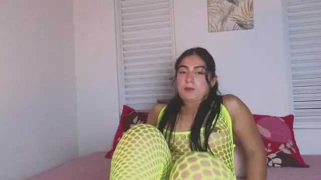 Snapshot of VictoriaaLopez chatting on 05.15.26 VictoriaaLopez online show from 05.15.26