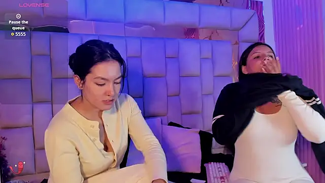 Snapshot of Anal_Temptation chatting on 06.27.26 Anal Temptation online show from 06.27.26