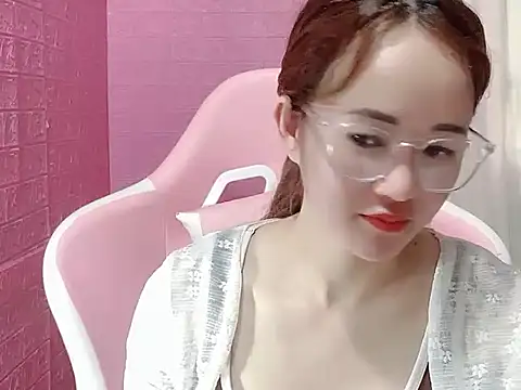 KimOanh345 online show from 04.30.26