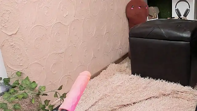 lililiana online show from 04.30.26