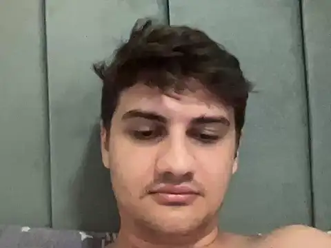 Snapshot of hazel_boy chatting on 07.02.26 hazel boy online show from 07.02.26