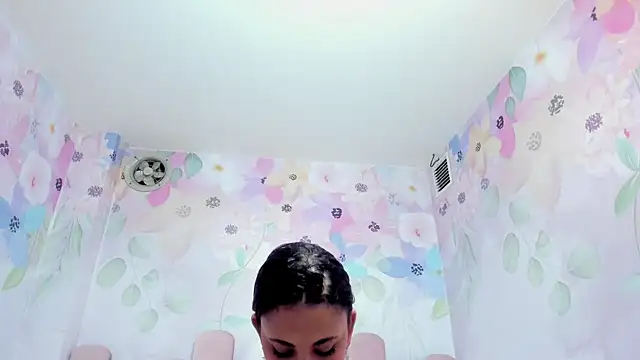 Snapshot of Miabloom19_ chatting on 07.24.26 Miabloom19 online show from 07.24.26