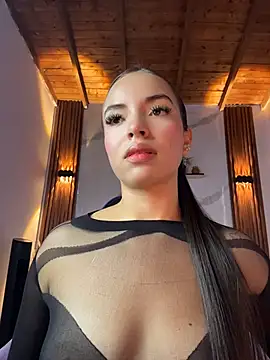 Snapshot of catalina_lafer chatting on 07.19.26 catalina lafer online show from 07.19.26