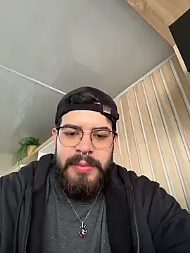 Snapshot of DomBoy_ chatting on 06.05.26 DomBoy online show from 06.05.26