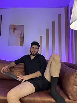 Snapshot of DomBoy_ chatting on 06.10.26 DomBoy online show from 06.10.26