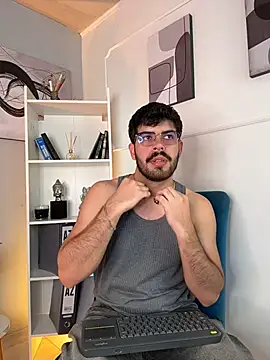 Snapshot of DomBoy_ chatting on 06.26.26 DomBoy online show from 06.26.26
