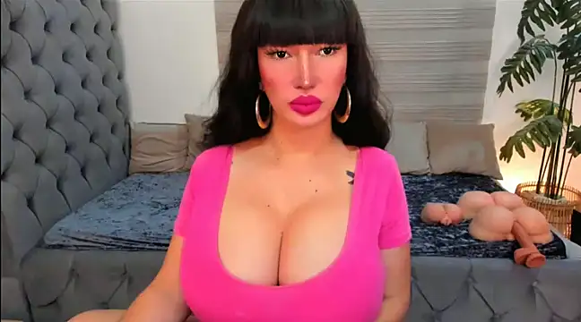 Snapshot of PlayfullMaria chatting on 12.24.24 PlayfullMaria online show from 12.24.24