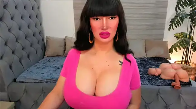 Snapshot of PlayfullMaria chatting on 01.05.25 PlayfullMaria online show from 01.05.25