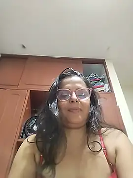 Snapshot of Bella_Morena27 chatting on 06.01.26 Bella Morena27 online show from 06.01.26