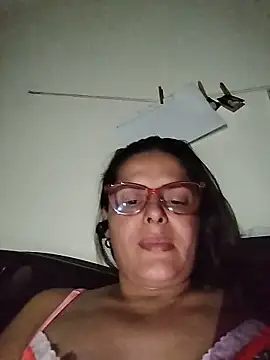 Snapshot of Bella_Morena27 chatting on 06.11.26 Bella Morena27 online show from 06.11.26