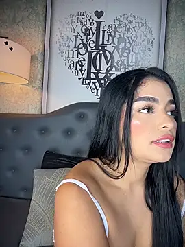 Snapshot of EvasBlazeXXX chatting on 06.16.26 EvasBlazeXXX online show from 06.16.26