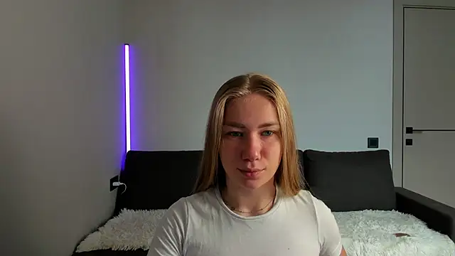 Snapshot of AnnaAlexArti chatting on 07.10.26 AnnaAlexArti online show from 07.10.26