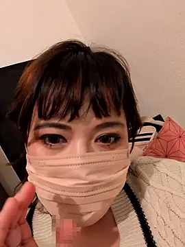 Snapshot of SHI00001 chatting on 06.22.26 SHI00001 online show from 06.22.26