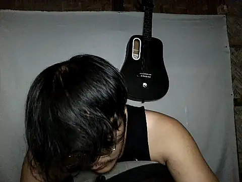 mezmerizee online show from 05.02.26