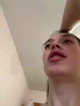 Snapshot of _SweetAnna_ chatting on 05.16.26 SweetAnna online show from 05.16.26