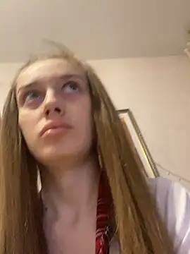 Snapshot of _SweetAnna_ chatting on 05.18.26 SweetAnna online show from 05.18.26