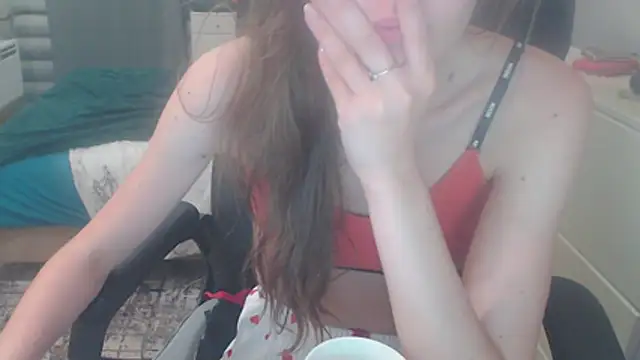 Snapshot of juili_juili chatting on 05.18.26 juili juili online show from 05.18.26