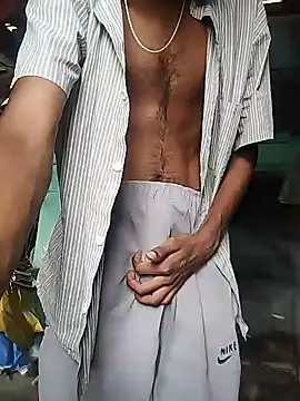 Snapshot of Tushu_under19_boy chatting on 06.16.26 Tushu under19 boy online show from 06.16.26