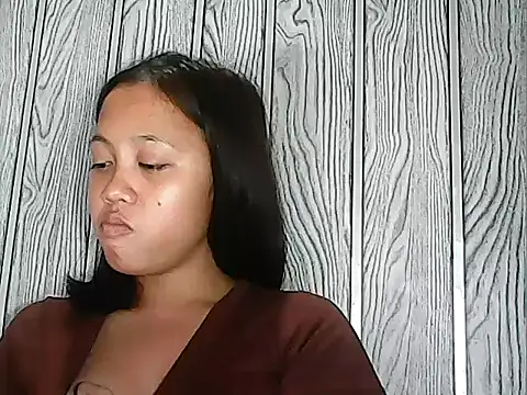 Snapshot of Yours_AsianPinayGirl18 chatting on 07.25.26 Yours AsianPinayGirl18 online show from 07.25.26