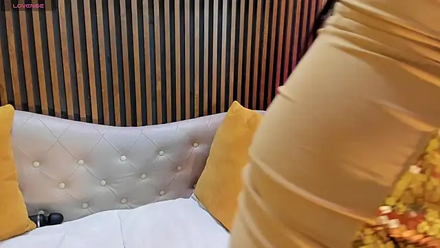 Roxanna moore online show from 05.01.26