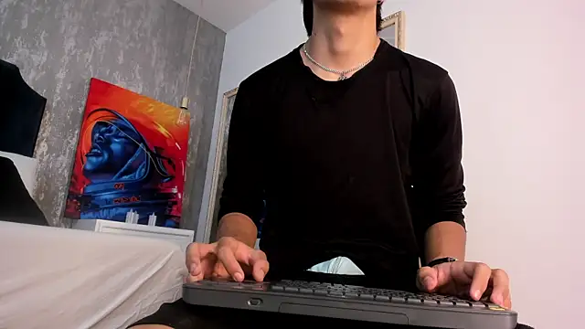 Liam Grayson  online show from 05.23.26