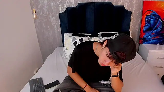 Liam Grayson  online show from 05.26.26