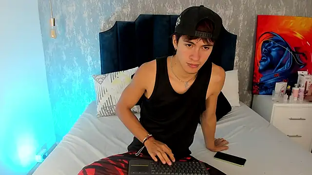 Liam Grayson  online show from 06.02.26