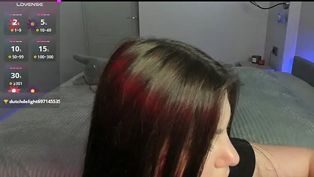 Snapshot of EmmyyK chatting on 06.27.26 EmmyyK online show from 06.27.26