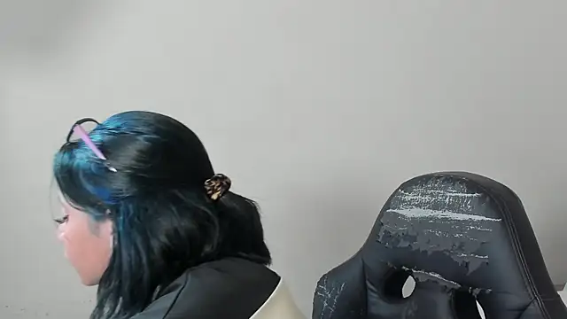 jessicamoonn online show from 05.26.26