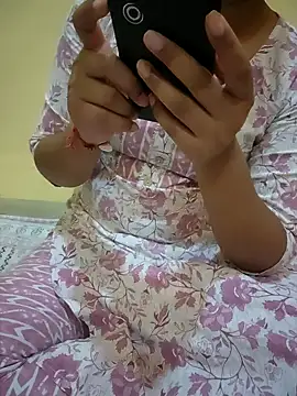 Snapshot of Seema_yadav01 chatting on 05.10.26 Seema yadav01 online show from 05.10.26