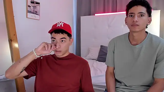 Alejo-and-Thiago online show from 05.06.26