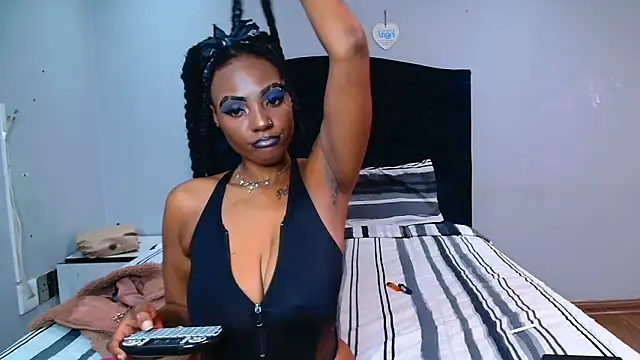 Snapshot of KillarRose chatting on 05.08.26 KillarRose online show from 05.08.26