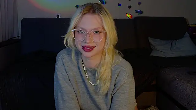 Snapshot of sonya_blade69 chatting on 06.01.26 sonya blade69 online show from 06.01.26
