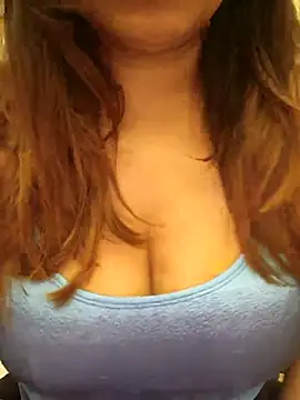 Snapshot of DreamY_MaanYa chatting on 07.28.26 DreamY MaanYa online show from 07.28.26