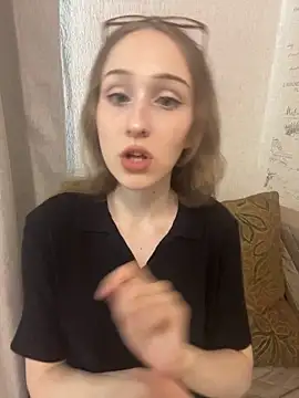 MeowyChans online show from 07.04.26