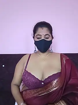 Snapshot of Polly-bhabi chatting on 05.28.26 Polly-bhabi online show from 05.28.26