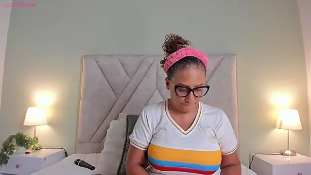 Eva-Millss online show from 05.31.26