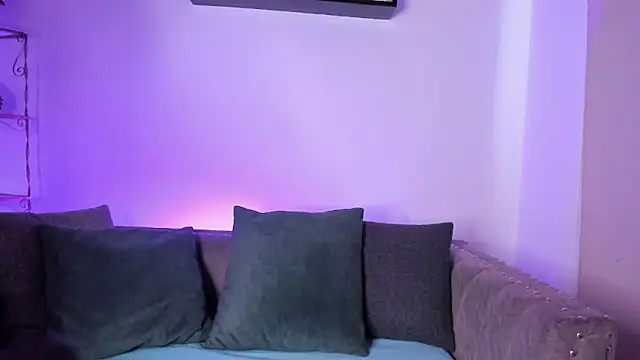 Snapshot of AnnyRosse_699 chatting on 06.06.26 AnnyRosse 699 online show from 06.06.26