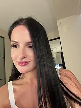 Evaryn online show from 07.19.26