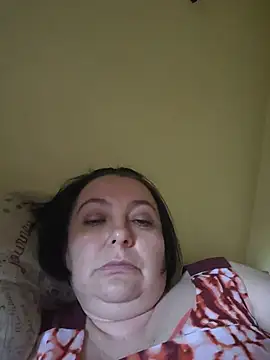 Snapshot of EmmaEmmy40 chatting on 06.16.26 EmmaEmmy40 online show from 06.16.26