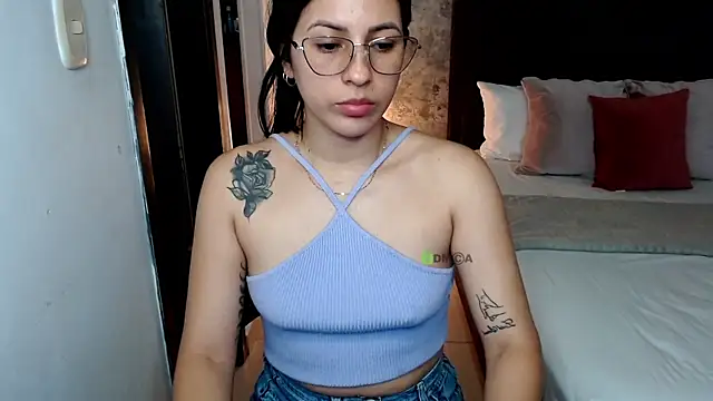 Snapshot of isa_cruzx chatting on 07.11.26 isa cruzx online show from 07.11.26