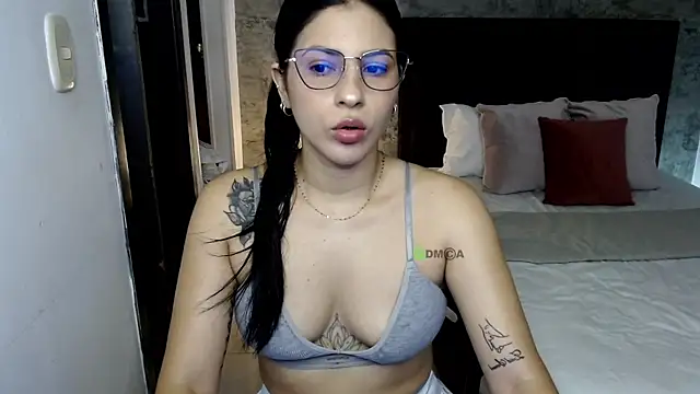 Snapshot of isa_cruzx chatting on 07.15.26 isa cruzx online show from 07.15.26