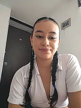 L0lita Emi12 online show from 07.20.26
