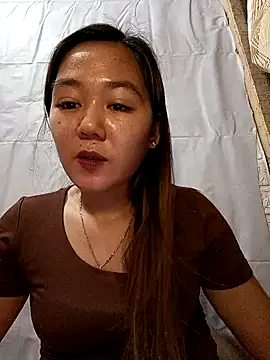 Snapshot of Akirashie chatting on 05.05.26 Akirashie online show from 05.05.26
