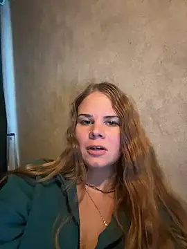 Snapshot of MaryMathews_ chatting on 06.16.26 MaryMathews online show from 06.16.26