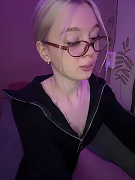 Velvet Doll  online show from 05.29.26