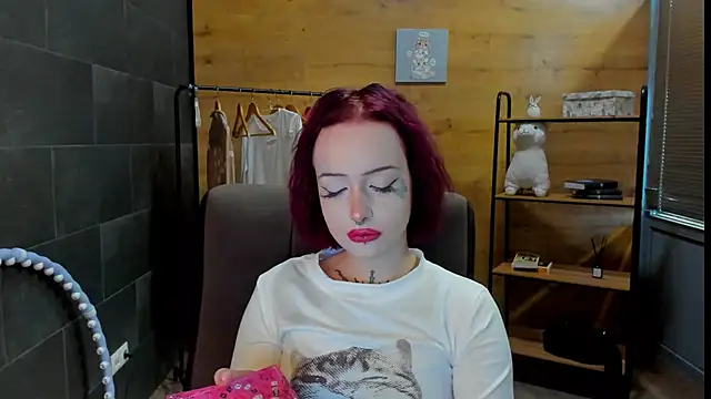 Snapshot of MicheleeHarris chatting on 05.07.26 MicheleeHarris online show from 05.07.26